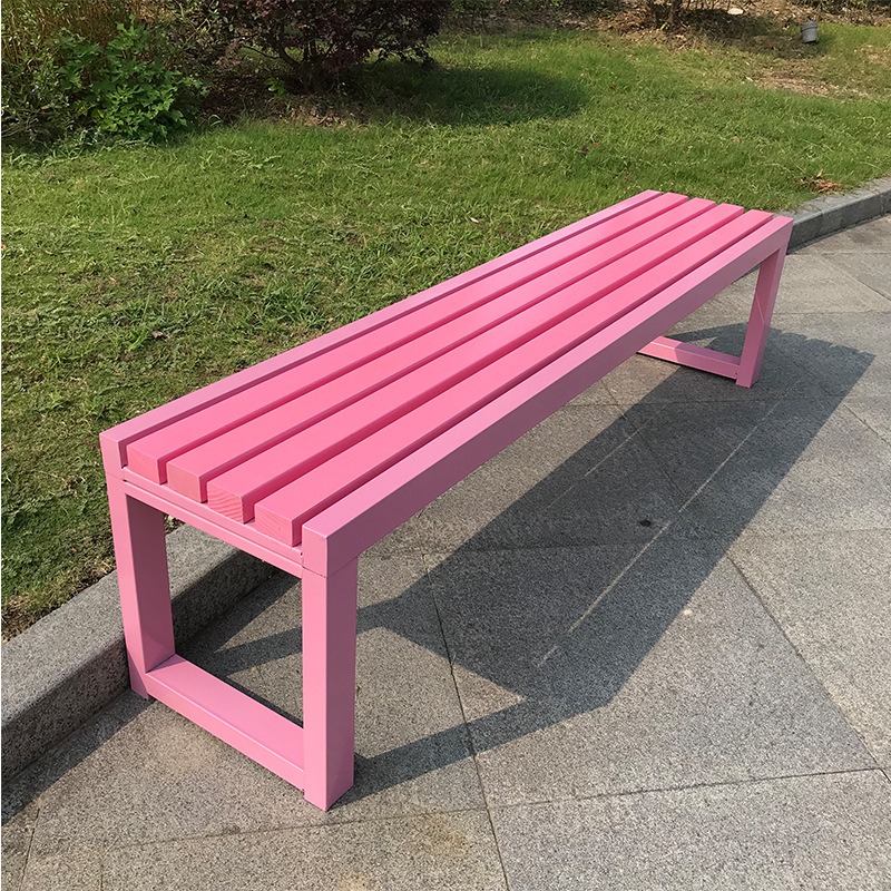 インターネットで話題の背もたれ付きピンクベンチ、完全に錬鉄製 - Garden Bench Metal のレビューと価格