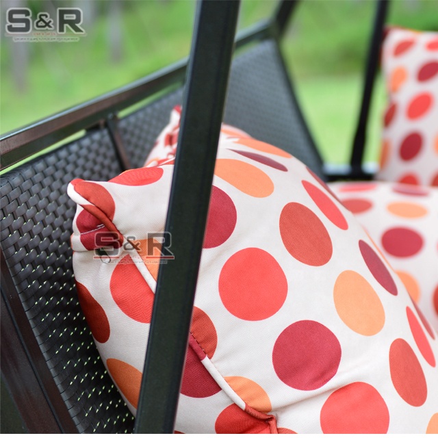 モダンラタンパティオガーデン屋外家具3人掛けハンモックスイン - Outdoor Furniture Cushion のレビューと価格