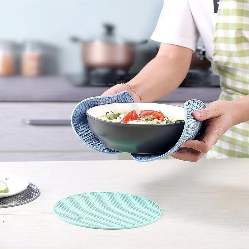 耐熱ハニカムシリコン製トリベットマット 1枚 滑り止め キッ - Outdoor Furniture Dining のレビューと価格